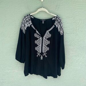 Style&Co Women's 2X Black Embroidered 3/4 Sleeve Tunic Top V-Neck Blouse